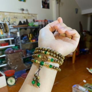 Tràng hạt trầm hương cuốn đeo tay