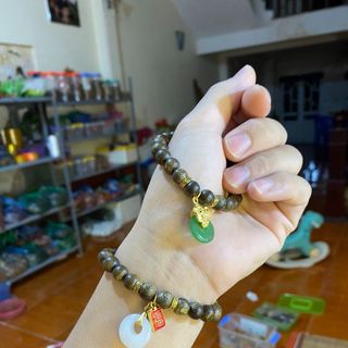 Vòng trầm hương mix cỏ 4lá