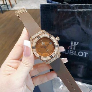 ĐỒNG HỒ HUBBLOT ĐÁ VUÔNG NỮ XINH