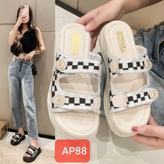 Sandal nữ đế bánh mì quai ngang dán họa tiết sọc caro AP88