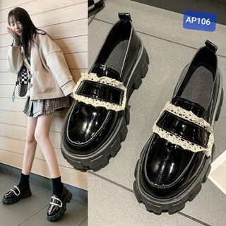 Giày lười nữ màu đen phối ren trắng AP106