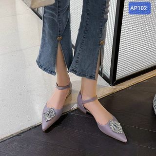 Giày nữ bít gót mũi nhọn đính đá siêu dễ thương AP102