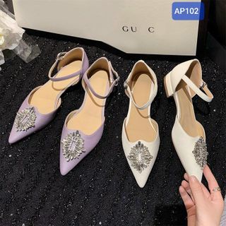 Giày nữ bít gót mũi nhọn đính đá siêu dễ thương AP102