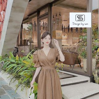 Đầm nữ dáng xòe cổ V tay bồng duyên dáng