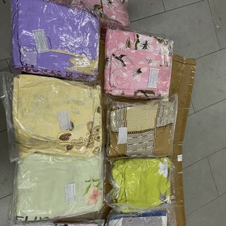 Bộ ga giường coton Kèm 2 Vỏ Gối Nằm & 1 Gối Ôm Thoáng Mát, Màu Sắc Tươi Trẻ
