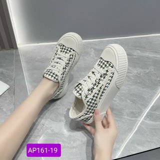 Giày thể thao nữ vải dáng bacsic AP161