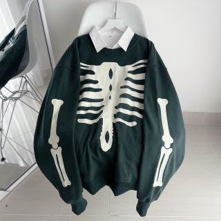 Áo sweater logo in bộ xương form đẹp xuất sắc