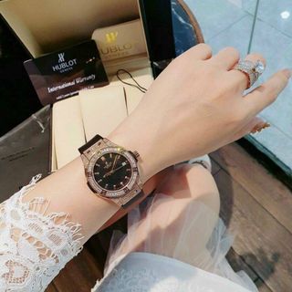 ĐỒNG HỒ HUBLOT ĐÁ VUÔNG CẶP CAO CẤP