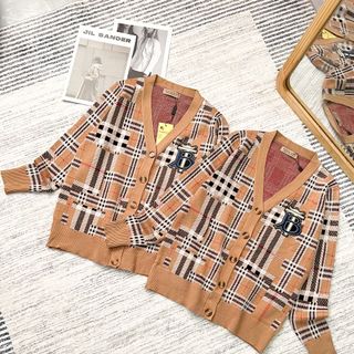 Áo khoác len Cardigan Burber.rry giá sỉ