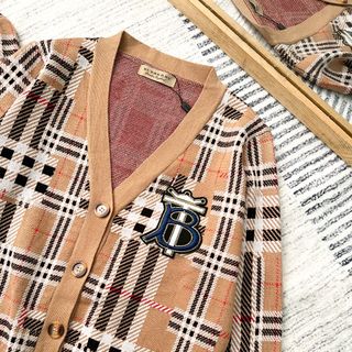 Áo khoác len Cardigan Burber.rry