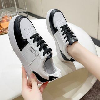Giày thể thao nữ trắng da mềm êm chân AP29