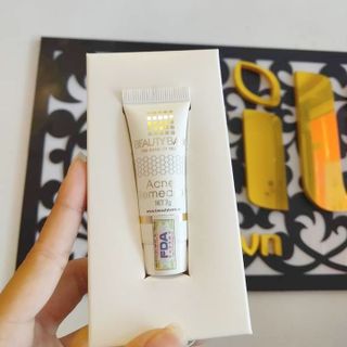 BEAUTY BANK Acne Remedee 7g kem mụn và dưỡng trắng da