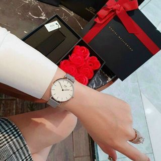 SET ĐỒNG HỒ D W KÈM HOA CAO CẤP HOT HOT