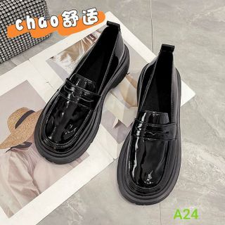 Giày lười nữ đen da bóng mềm A24