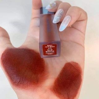 Son Blackrouge A32 đỏ nâu trầm