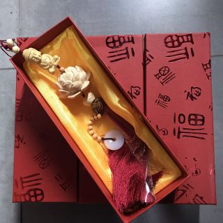 Khánh sen treo xe gỗ đàn hương
