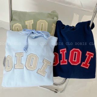 Áo hoodie logo thêu OIOI đẹp xuất sắc