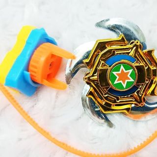 Con Quay Chiến Thần Vô Cực Nhỏ