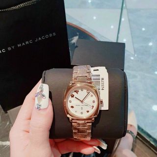 ĐỒNG HỒ MARC JACOB NỮ VUÔNG XINH