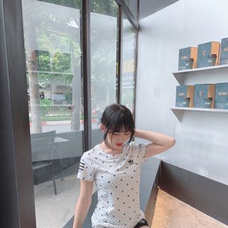 Áo Thun Nữ Logo Hoạ Tiết Logo Thêu A Đồ Thể Thao Siêu Đẹp Giá Sỉ, Hàng Đẹp