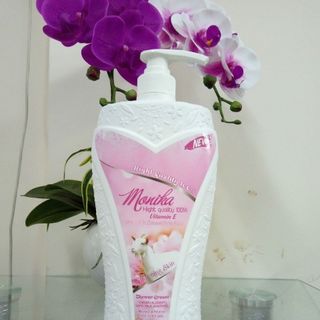 Sữa Tắm Dê Monika 1000ml giá sỉ