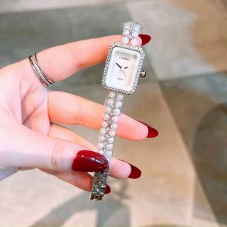 ĐỒNG HỒ CHANE NGỌC TRAI MINI