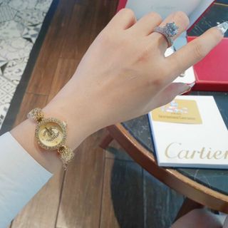 ĐỒNG HỒ CHANE LẮC XINH NỮ