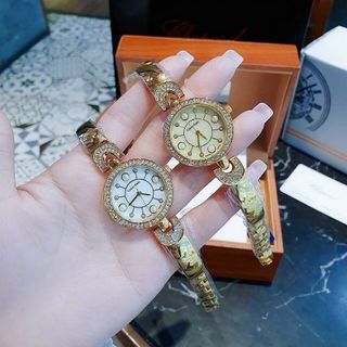 ĐỒNG HỒ C K NỮ ĐÍNH NGỌC TRAI HOT HOT