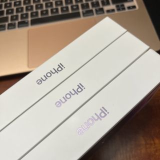 iPhone 14 pro max 256GB tím newseal chưa active Bảo hành 12 tháng 1 đổi 1- Henryshop