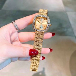 ĐỒNG HỒ ROLLEX NỮ VUÔNG NEW HOT