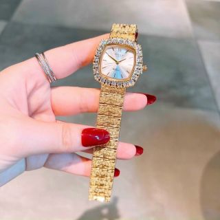 ĐỒNG HỒ ROLLEX NỮ VUÔNG NEW HOT