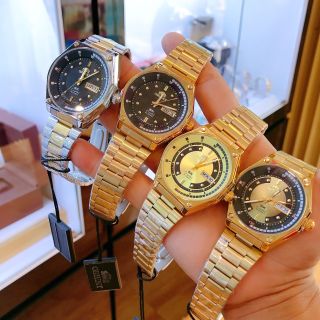 Đồng hồ dáng cổ phục dựng lại