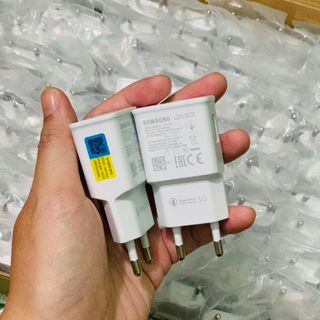 Phụ kiện điện thoại Cần Thơ • Cốc sạc nhanh