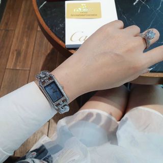 ĐỒNG HỒ HERRMES CHỮ NHẬT NỮ SALE