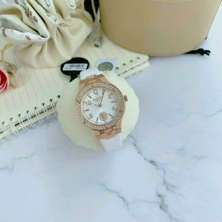 ĐỒNG HỒ VERSUS VITTORIA NEW ARIVAL CHÍNH HÃNG