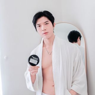 Kem Dưỡng Trắng Da Nam The Men Body Whitening Cream 250g