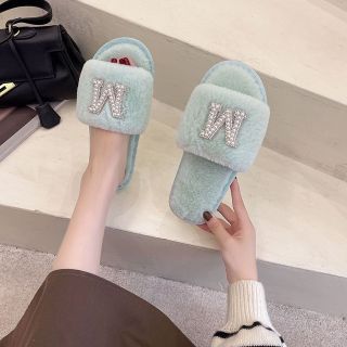 DÉP LÔNG CHỮ M HÓT HÍT