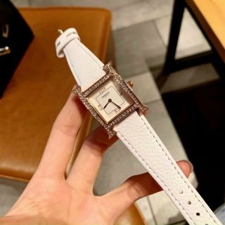 ĐỒNG HỒ HERRMES DA MINI VUÔNG