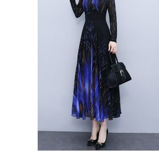 ĐẦM XÒE DÁNG DÀI CỔ V HỌA TIẾT 3D CAO CẤP