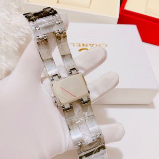 Đồng hồ guesss bảng mới