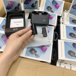 Micro Thu Âm Không Dây D68 HD Design Có Dock Sạc , Míc Thu Âm Không Dây Khử Tiếng Ồn - Phù hợp Livetream -Quay Video - Ghi Âm Cho Điện Thoại Chân Type C và Lightning