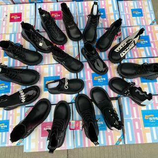 Giày boots trẻ em màu đen chất da mềm S3267