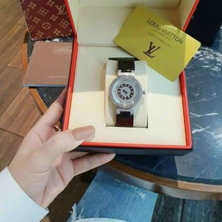 ĐỒNG HỒ LOUIS VUlTTON BLACK CAO CẤP