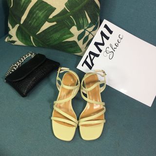 Sandal nữ gót cao 5CM quai trơn màu vàng CG0041 giá sỉ