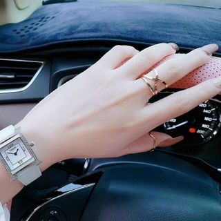 ĐỒNG HỒ HERRMES MINl NIỀNG ĐÁ CAO CẤP