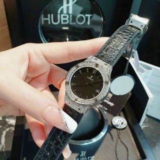 ĐỒNG HỒ HUBLOT CLASSIC FUSION TITANIUM NỮ