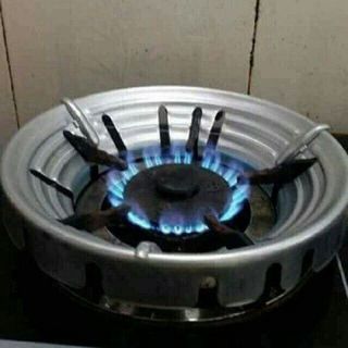 Vỉ Kiềng Chắn Gió Bếp Gas Tròn Giúp Tiết Kiệm Gas, Giúp Tập Trung Nhiệt Độ Nấu Đồ Ăn Nhanh Hơn