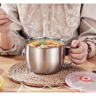 CA ĂN MÌ SIZE 14CM CÓ QUAI CẦM TIỆN LỢI CÓ NẮP HÚT CHÂN KHÔNG