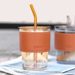 Ly thủy tinh uống nước (kèm Vỏ da + Nắp + Ống Hút) màu hổ phách chịu nhiệt nóng lạnh 400ml