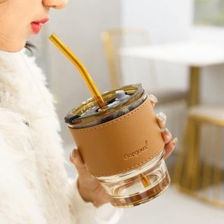Ly thủy tinh uống nước (kèm Vỏ da + Nắp + Ống Hút) màu hổ phách chịu nhiệt nóng lạnh 400ml